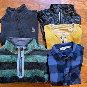 Lot of 5 long sleeve sweaters and shirts. Boy size 5 to 6 years